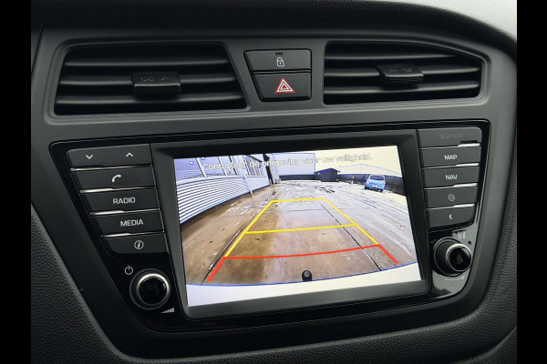 Hyundai i20 1.0 T-GDI Black Edition Navi,Camera,Airco,Cruise,PDC,Trekhaak,LM Velgen,N.A.P,101pk,Volledig Dealer Onderhouden,APK tot 01-2027