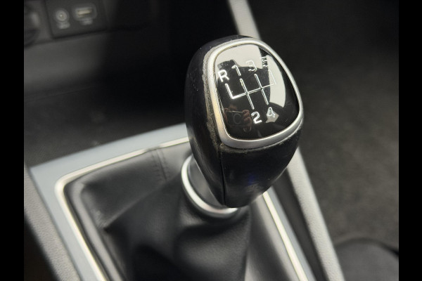 Hyundai i20 1.0 T-GDI Black Edition Navi,Camera,Airco,Cruise,PDC,Trekhaak,LM Velgen,N.A.P,101pk,Volledig Dealer Onderhouden,APK tot 01-2027