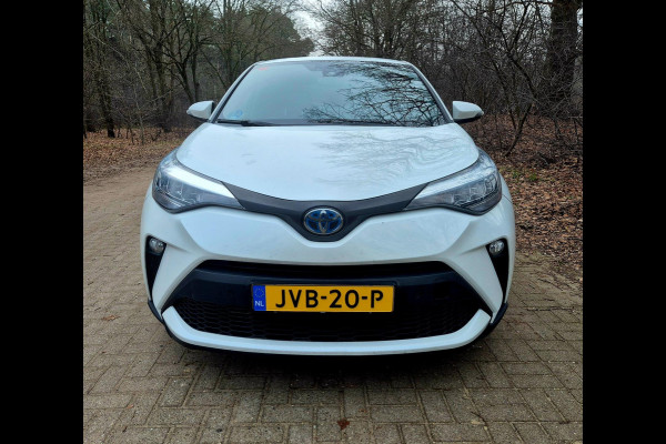 Toyota C-HR 1.8 Hybrid Dynamic . Camera. 18 inch . Apple carplay