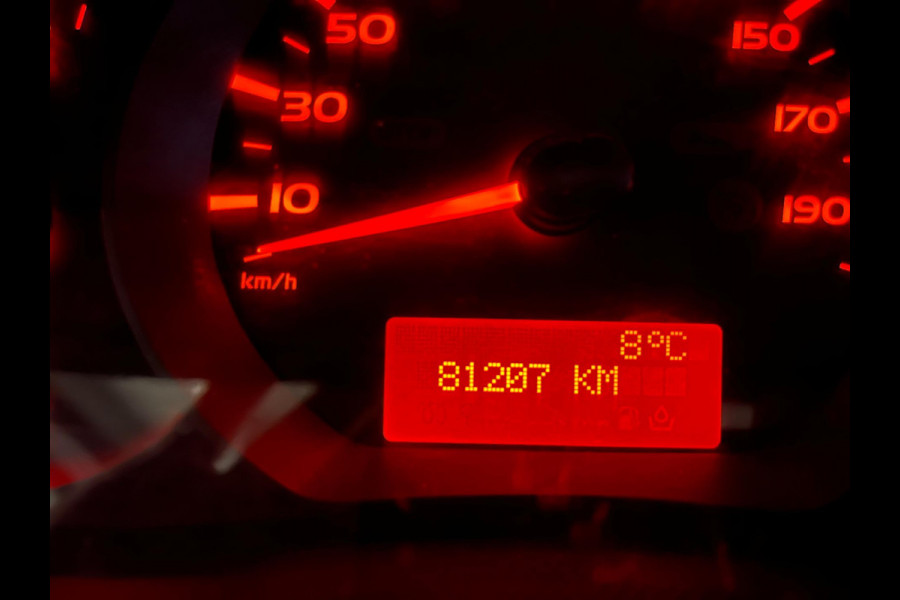 Renault Master T35 2.3 dCi 110pk euro6 L2H2 2xSchuifdeur, 3 persoons, Camera, CruiseControl, Navigatie, Trekhaak, RIJKLAARPRIJS!