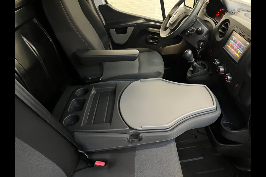 Renault Master T35 2.3 dCi 110pk euro6 L2H2 2xSchuifdeur, 3 persoons, Camera, CruiseControl, Navigatie, Trekhaak, RIJKLAARPRIJS!