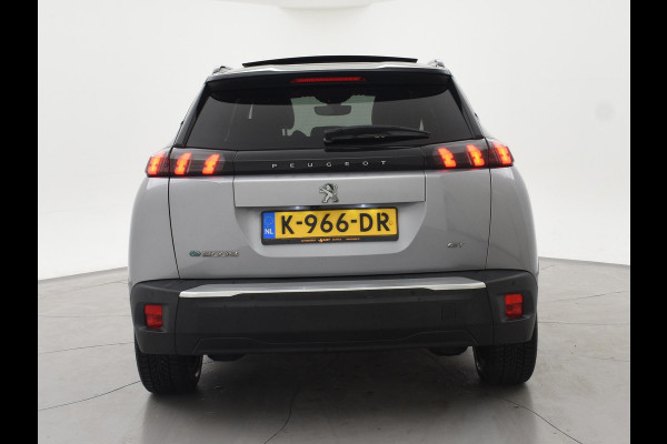 Peugeot e-2008 EV GT 50 kWh + LEDER | SCHUIFDAK | CAMERA | ADAPTIVE CRUISE | STOELVERW. | SFEERVERL.