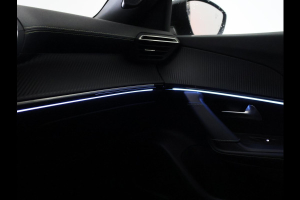 Peugeot e-2008 EV GT 50 kWh + LEDER | SCHUIFDAK | CAMERA | ADAPTIVE CRUISE | STOELVERW. | SFEERVERL.