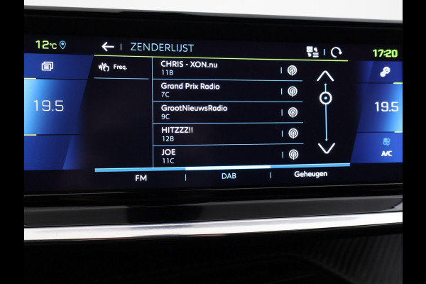 Peugeot e-2008 EV GT 50 kWh + LEDER | SCHUIFDAK | CAMERA | ADAPTIVE CRUISE | STOELVERW. | SFEERVERL.