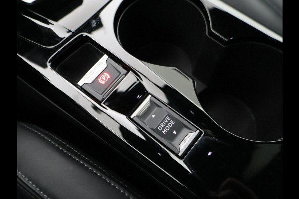 Peugeot e-2008 EV GT 50 kWh + LEDER | SCHUIFDAK | CAMERA | ADAPTIVE CRUISE | STOELVERW. | SFEERVERL.