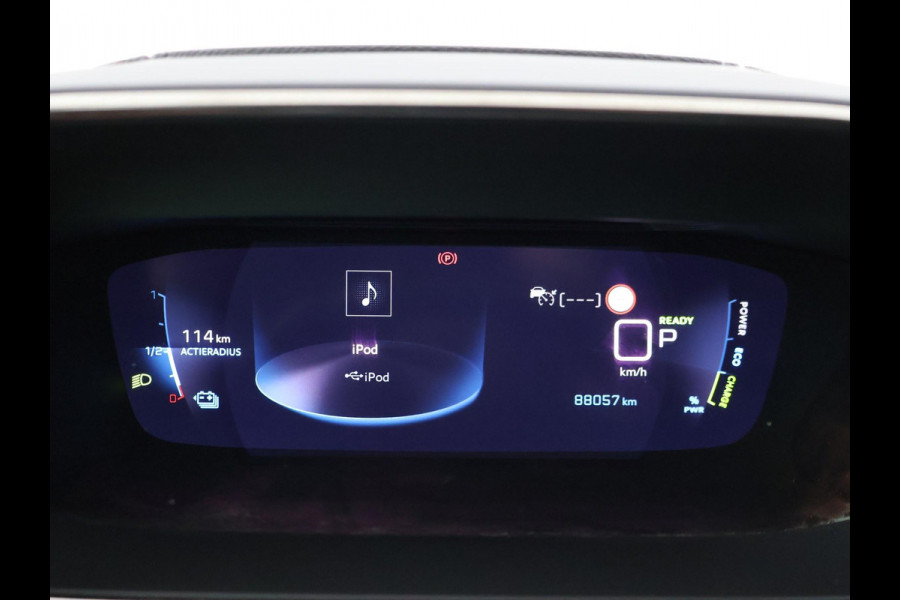 Peugeot e-2008 EV GT 50 kWh + LEDER | SCHUIFDAK | CAMERA | ADAPTIVE CRUISE | STOELVERW. | SFEERVERL.