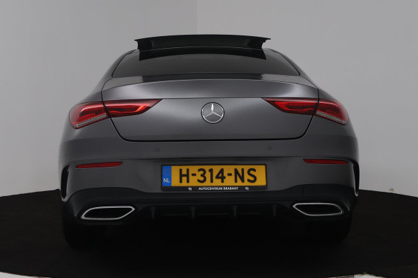 Mercedes-Benz CLA-Klasse 200 Business Solution AMG (PANORAMADAK, STOELVERWARMING, SFEERVERLICHTING, ACHTERUITRIJCAMERA)