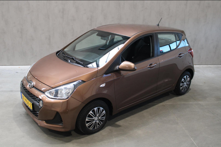 Hyundai i10 1.0i Comfort Cruise controle Climatronic Rijklaar incl onderhoud Bovag garantie