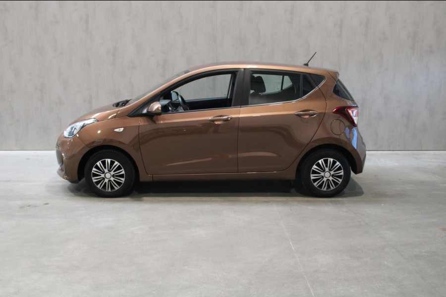 Hyundai i10 1.0i Comfort Cruise controle Climatronic Rijklaar incl onderhoud Bovag garantie