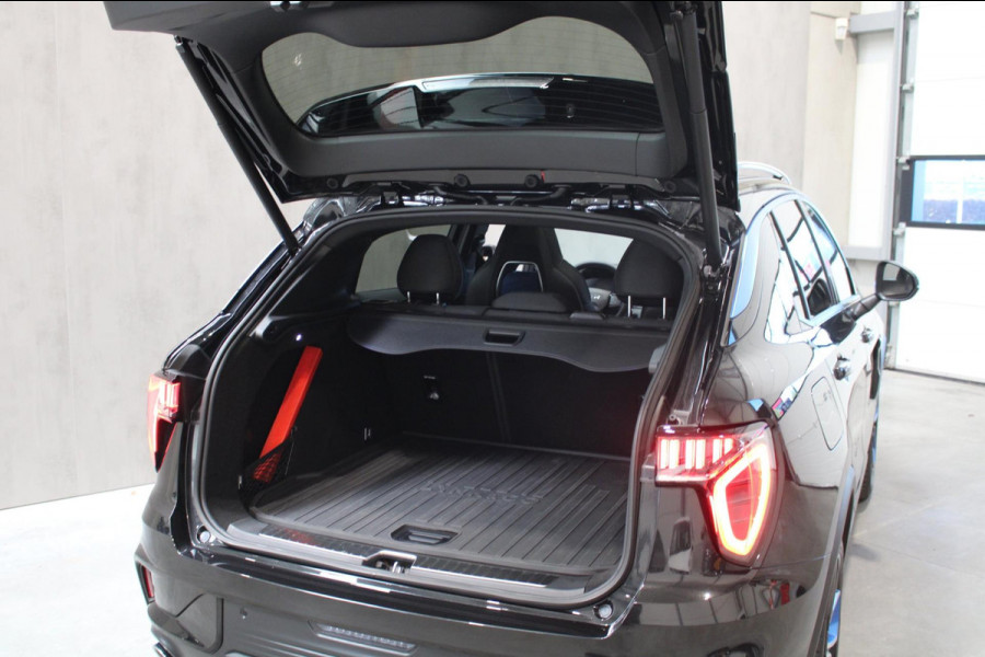 Lynk & Co 01 1.5 NL Auto/Zwarte hemel/360/Rijklaar/Bovag