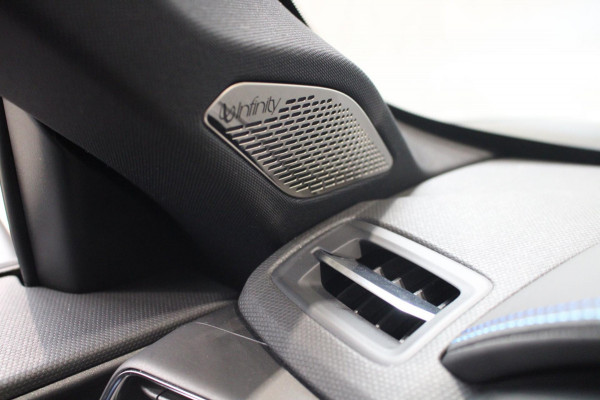 Lynk & Co 01 1.5 NL Auto/Zwarte hemel/360/Rijklaar/Bovag