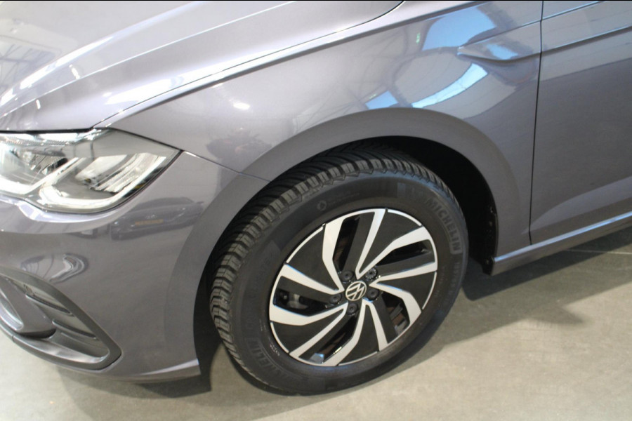 Volkswagen Polo 1.0 TSI Life/PDC/Navi/Carplay Rijklaar incl bovag garantie