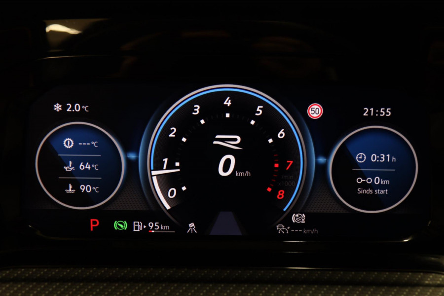 Volkswagen Golf 2.0 TSI R 4Motion AKRAP/PANO/HEADUP/IQ/H-K/BOMVOL