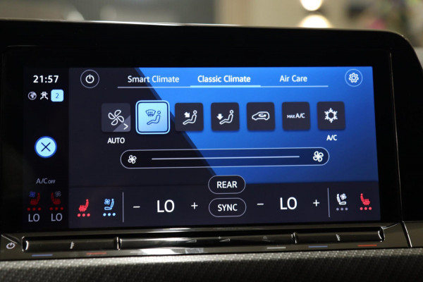 Volkswagen Golf 2.0 TSI R 4Motion AKRAP/PANO/HEADUP/IQ/H-K/BOMVOL