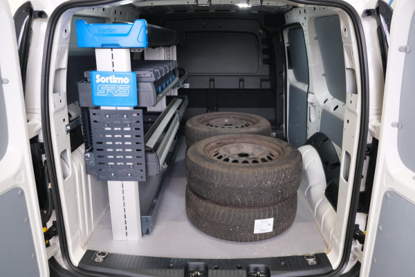 Volkswagen Caddy Cargo Maxi 2.0 TDI Comfort - Airco, Cruise, Standkachel, Navi, Trekhaak.