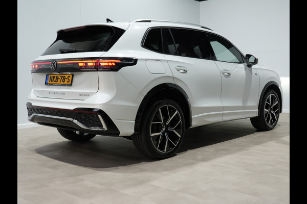 Volkswagen Tiguan 1.5 eHybrid 204pk R-Line Edition Panorama Navigatie Stoel/Stuurverwarming 360 Camera Carplay