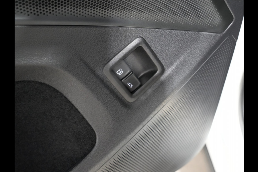 Volkswagen Tiguan 1.5 eHybrid 204pk R-Line Edition Panorama Navigatie Stoel/Stuurverwarming 360 Camera Carplay