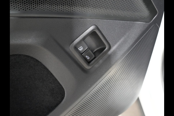 Volkswagen Tiguan 1.5 eHybrid 204pk R-Line Edition Panorama Navigatie Stoel/Stuurverwarming 360 Camera Carplay