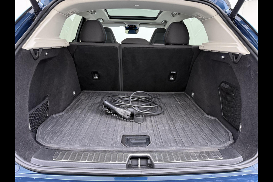 Lynk & Co 01 1.5 PHEV PLUG-IN HYBRIDE | COMPLETE AUTO | ELEKTRISCH PANORAMADAK | FULL OPTIONS | LYNK & CO GARANTIE T/M 05-2026 | RIJKLAAR GELEVERD | BTW VERREKENBAARE|