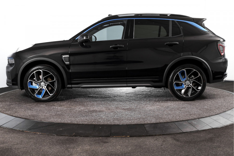 Lynk & Co 01 1.5 PHEV 261PK MY23 | Donkere hemel | 360 Camera | 7.4 kWh Boordlader | S/K-panodak | Adapt. Cruise | Memory | Elek. klep | LM 20" | 4151