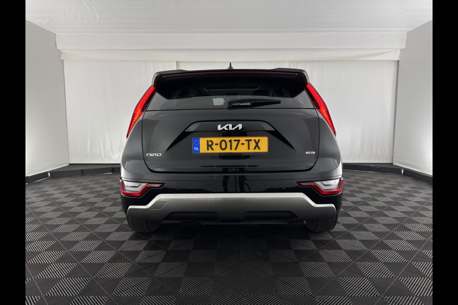 Kia Niro 1.6 GDi Hybrid Dynamic Plus Line HEV (INCL-BTW) Aut. *PANO | LEATHER | DIGI-COCKPIT | NAVI-FULLMAP | DAB | ADAPTIVE-CRUISE | CAMERA | HEATED-COMFORTSEATS | KEYLESS | PRIVACYGLASS | SHIFTPADDLES | CARPLAY |  HEAD-UP | ...