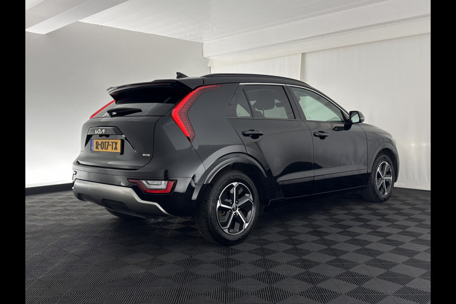 Kia Niro 1.6 GDi Hybrid Dynamic Plus Line HEV (INCL-BTW) Aut. *PANO | LEATHER | DIGI-COCKPIT | NAVI-FULLMAP | DAB | ADAPTIVE-CRUISE | CAMERA | HEATED-COMFORTSEATS | KEYLESS | PRIVACYGLASS | SHIFTPADDLES | CARPLAY |  HEAD-UP | ...
