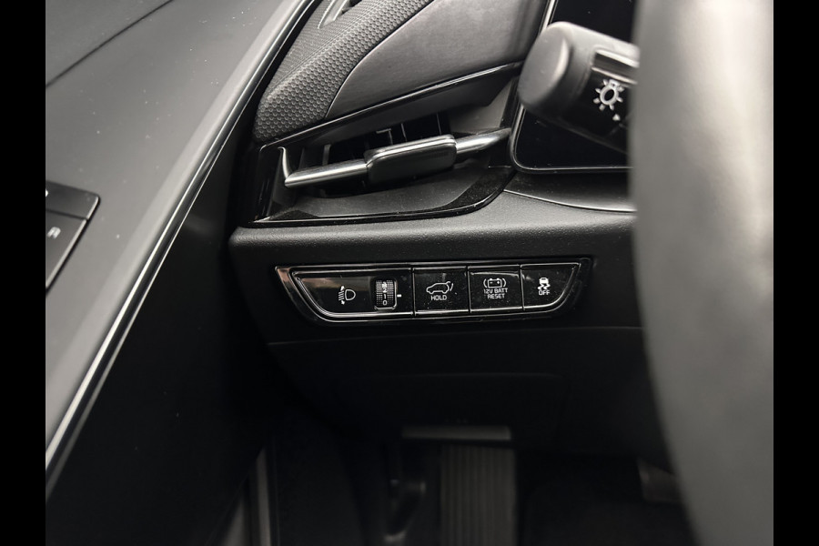 Kia Niro 1.6 GDi Hybrid Dynamic Plus Line HEV (INCL-BTW) Aut. *PANO | LEATHER | DIGI-COCKPIT | NAVI-FULLMAP | DAB | ADAPTIVE-CRUISE | CAMERA | HEATED-COMFORTSEATS | KEYLESS | PRIVACYGLASS | SHIFTPADDLES | CARPLAY |  HEAD-UP | ...