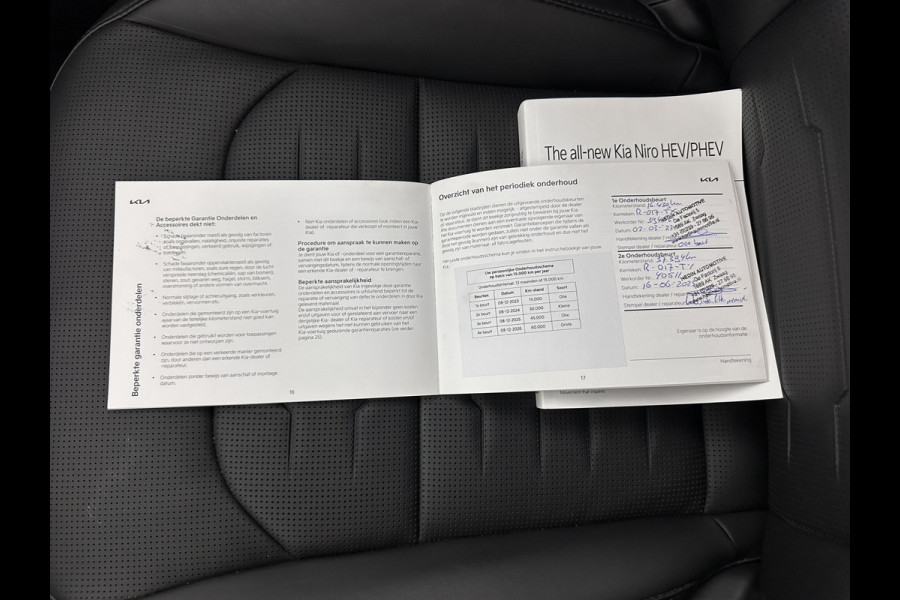 Kia Niro 1.6 GDi Hybrid Dynamic Plus Line HEV (INCL-BTW) Aut. *PANO | LEATHER | DIGI-COCKPIT | NAVI-FULLMAP | DAB | ADAPTIVE-CRUISE | CAMERA | HEATED-COMFORTSEATS | KEYLESS | PRIVACYGLASS | SHIFTPADDLES | CARPLAY |  HEAD-UP | ...