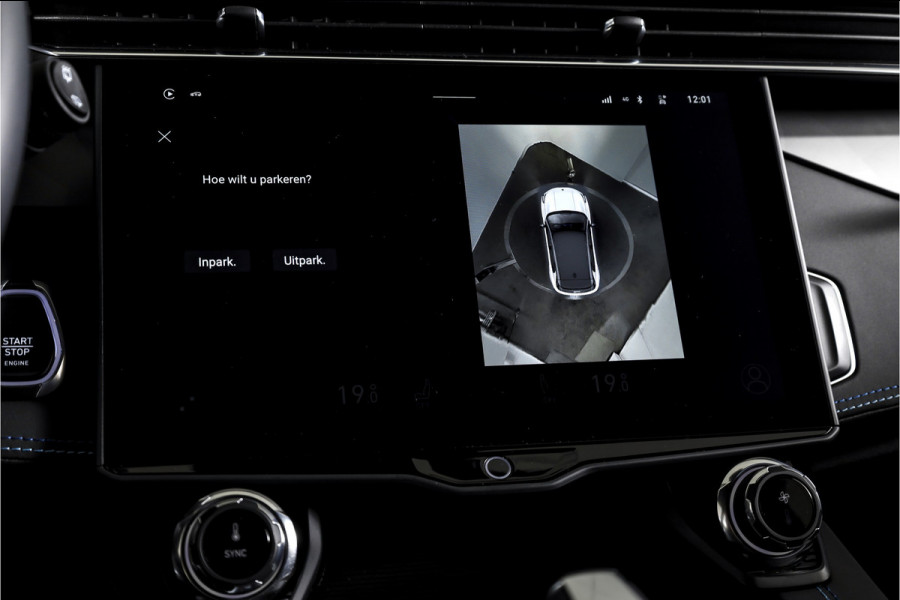 Lynk & Co 01 1.5 PHEV 261PK MY23 | Donkere hemel | 360 Camera | 7.4 kWh Boordlader | S/K-panodak | Adapt. Cruise | Memory | Elek. klep | LM 20" | 4151