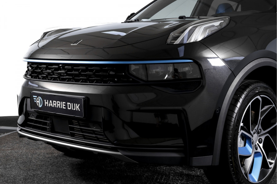 Lynk & Co 01 1.5 PHEV 261PK MY23 | Donkere hemel | 360 Camera | 7.4 kWh Boordlader | S/K-panodak | Adapt. Cruise | Memory | Elek. klep | LM 20" | 4151