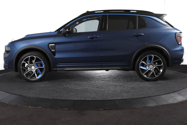 Lynk & Co 01 1.5 PHEV 261PK MY23 | Donkere hemel | 360 Camera | 7.4 kWh boordlader | S/K-panodak | Adapt. Cruise | Memory | Elek. klep | LM 20" | 2285