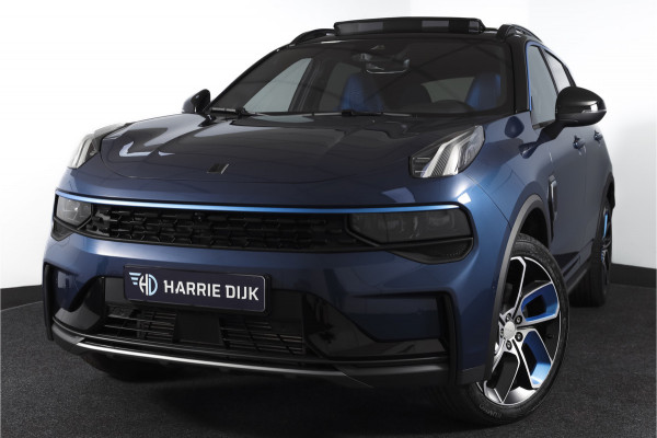 Lynk & Co 01 1.5 PHEV 261PK MY23 | Donkere hemel | 360 Camera | 7.4 kWh boordlader | S/K-panodak | Adapt. Cruise | Memory | Elek. klep | LM 20" | 2285