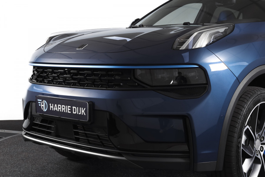 Lynk & Co 01 1.5 PHEV 261PK MY23 | Donkere hemel | 360 Camera | 7.4 kWh boordlader | S/K-panodak | Adapt. Cruise | Memory | Elek. klep | LM 20" | 2285