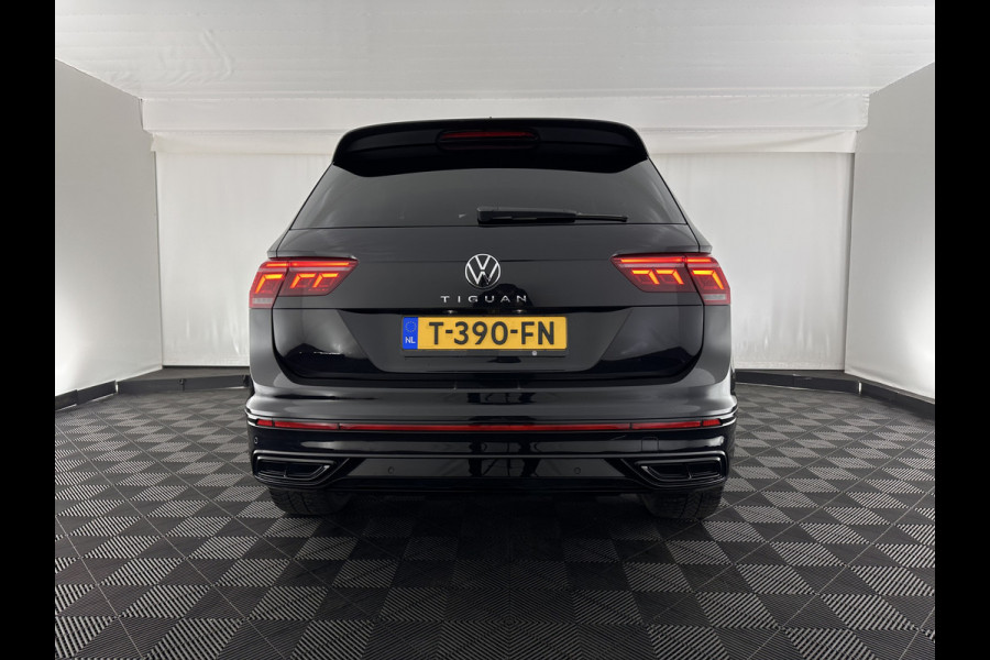 Volkswagen Tiguan 1.4 TSI Black-Style R-Line Business eHybrid ( Plug-in ) (INCL-BTW) *HEAD-UP | FULL-LED | ADAPTIVE-CRUISE | TOPVIEW | KEYLESS | DIGI-COCKPIT | HEATED-COMFORTSEATS | NAVI-FULLMAP | DAB+ | PRIVACYGLASS | ECC | CARPLAY | PDC | 20''ALU
