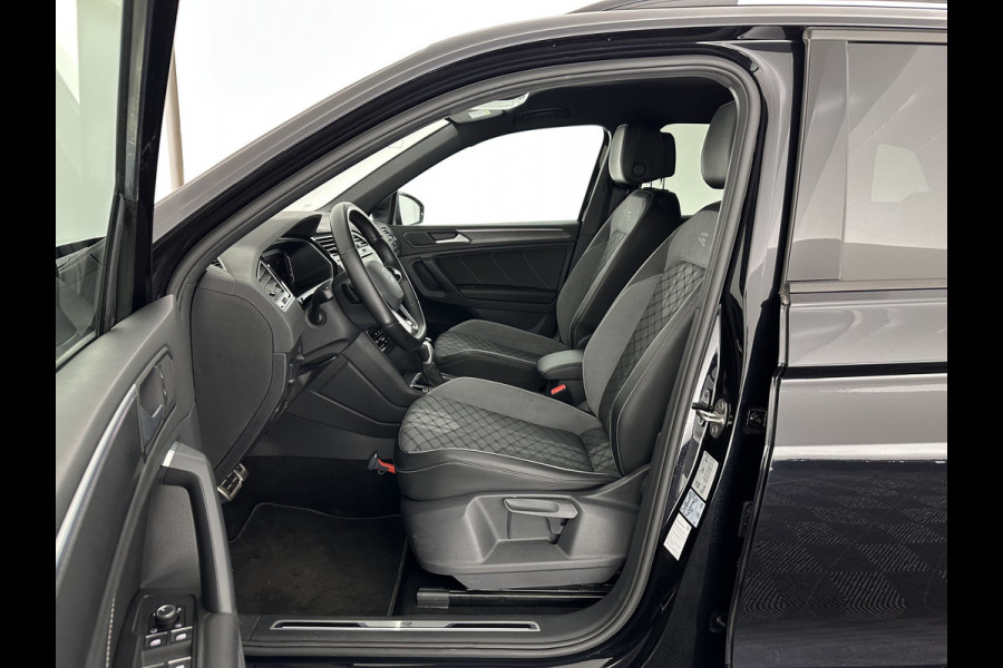 Volkswagen Tiguan 1.4 TSI Black-Style R-Line Business eHybrid ( Plug-in ) (INCL-BTW) *HEAD-UP | FULL-LED | ADAPTIVE-CRUISE | TOPVIEW | KEYLESS | DIGI-COCKPIT | HEATED-COMFORTSEATS | NAVI-FULLMAP | DAB+ | PRIVACYGLASS | ECC | CARPLAY | PDC | 20''ALU