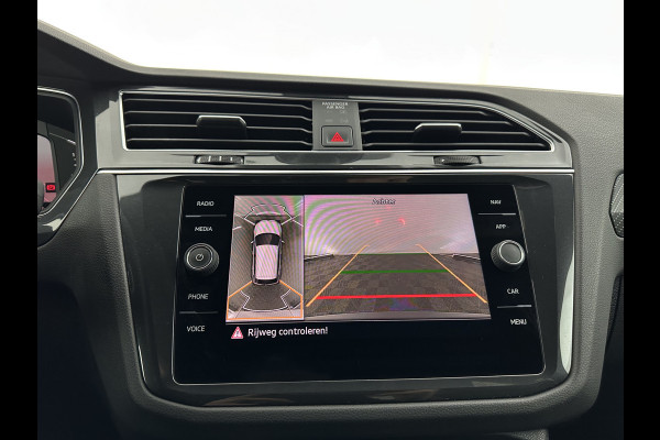 Volkswagen Tiguan 1.4 TSI Black-Style R-Line Business eHybrid ( Plug-in ) (INCL-BTW) *HEAD-UP | FULL-LED | ADAPTIVE-CRUISE | TOPVIEW | KEYLESS | DIGI-COCKPIT | HEATED-COMFORTSEATS | NAVI-FULLMAP | DAB+ | PRIVACYGLASS | ECC | CARPLAY | PDC | 20''ALU
