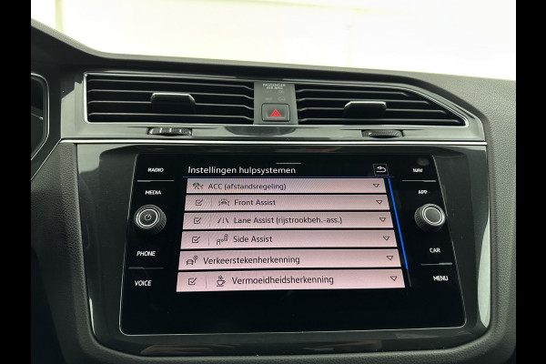 Volkswagen Tiguan 1.4 TSI Black-Style R-Line Business eHybrid ( Plug-in ) (INCL-BTW) *HEAD-UP | FULL-LED | ADAPTIVE-CRUISE | TOPVIEW | KEYLESS | DIGI-COCKPIT | HEATED-COMFORTSEATS | NAVI-FULLMAP | DAB+ | PRIVACYGLASS | ECC | CARPLAY | PDC | 20''ALU