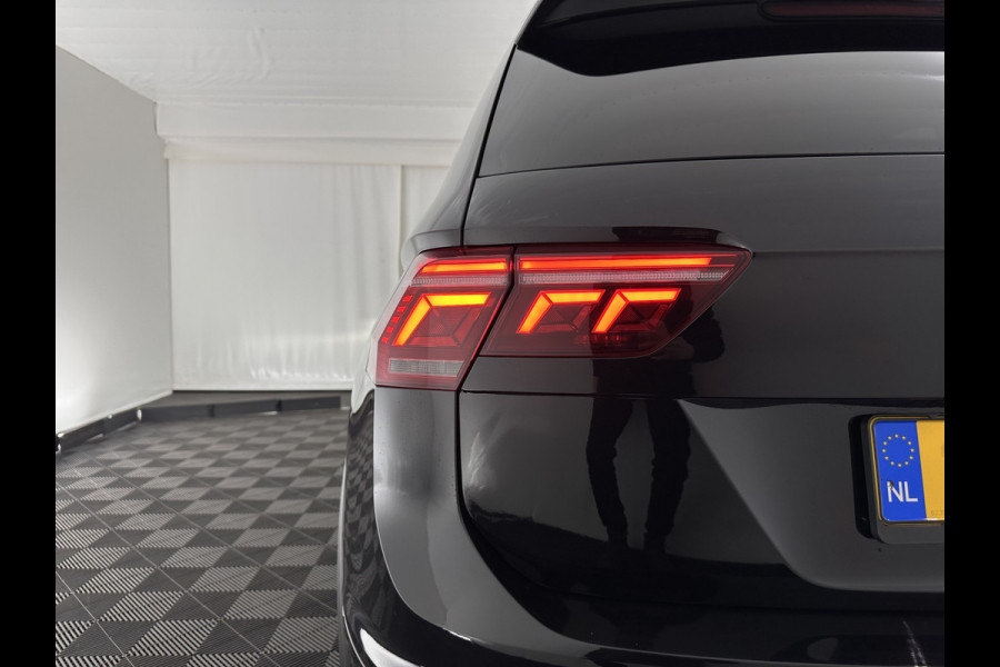 Volkswagen Tiguan 1.4 TSI Black-Style R-Line Business eHybrid ( Plug-in ) (INCL-BTW) *HEAD-UP | FULL-LED | ADAPTIVE-CRUISE | TOPVIEW | KEYLESS | DIGI-COCKPIT | HEATED-COMFORTSEATS | NAVI-FULLMAP | DAB+ | PRIVACYGLASS | ECC | CARPLAY | PDC | 20''ALU