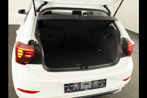 Volkswagen Polo 1.0 TSI Life 95 pk | Navigatie via App | Panoramadak | Parkeersensoren | Adaptieve cruise control | LED koplampen | Stoelverwarming |