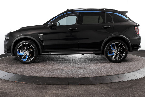 Lynk & Co 01 1.5 PHEV 261PK MY23  | Donkere hemel | 360 Camera | 7.4 kWh Boordlader| S/K-panodak | Adapt. Cruise | Memory | Elek. klep | LM 20" | 7065