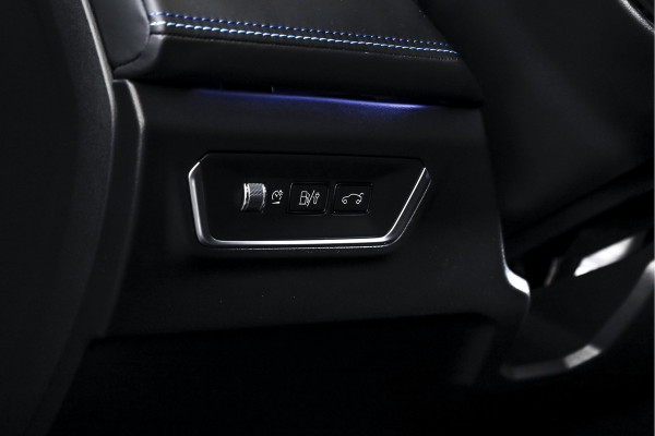 Lynk & Co 01 1.5 PHEV 261PK MY23  | Donkere hemel | 360 Camera | 7.4 kWh Boordlader| S/K-panodak | Adapt. Cruise | Memory | Elek. klep | LM 20" | 7065