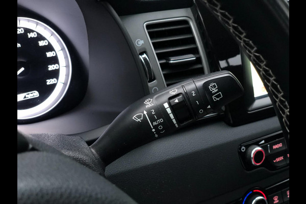 Kia Niro 1.6 GDi Hybrid DynamicLine | Navi, Camera, Cruise, Carplay/Android, Climate, Trekhaak | Dealeroh. | NAP |