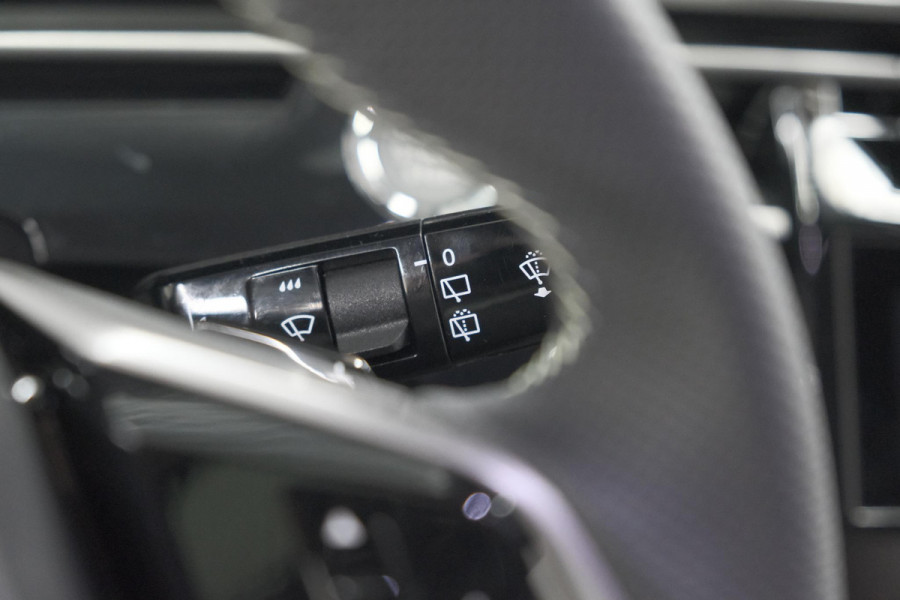 Peugeot 5008 HYbrid 145 e-DCS6 GT | Panoramadak | Camera | Elektrische Achterklep | Adaptieve Cruise Control