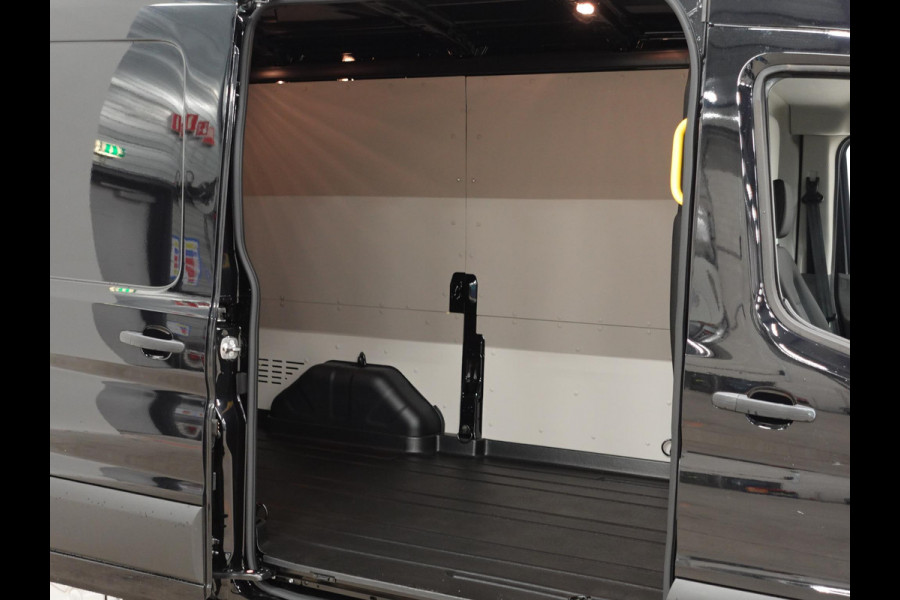 Ford Transit 290 2.0 TDCI L2H2 Trend Airco Bluetooth Camera  Cruise Control