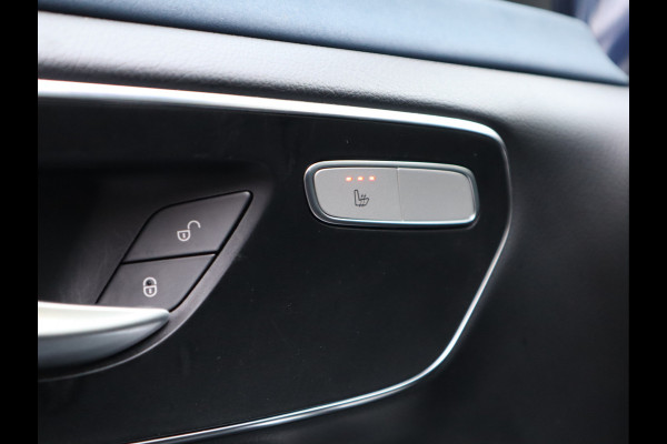 Mercedes-Benz Eqv 300 90 kWh Soh 97,3 % - 8 Peroons - Vol Opties - Pano - Luchtvering - Leder