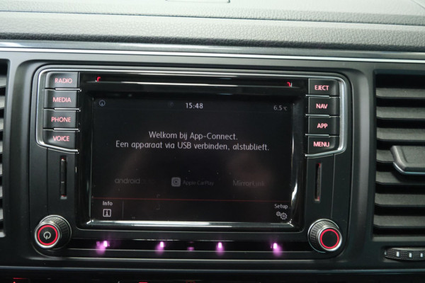 Volkswagen Transporter 2.0 TDI L2H1 DC Highline Automaat - N.A.P. Airco, Cruise, Navi, PDC