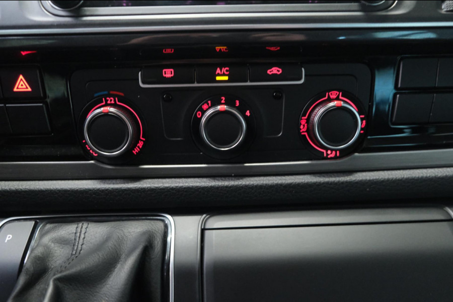 Volkswagen Transporter 2.0 TDI L2H1 DC Highline Automaat - N.A.P. Airco, Cruise, Navi, PDC