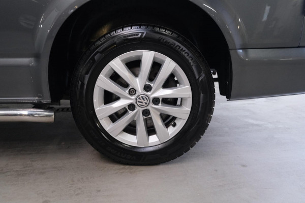 Volkswagen Transporter 2.0 TDI L2H1 DC Highline Automaat - N.A.P. Airco, Cruise, Navi, PDC