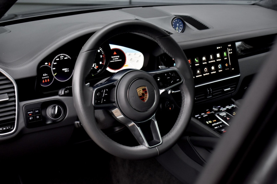 Porsche Cayenne Coupé 3.0 E-Hybrid 462pk SportDesign Techart | Pano | ACC | 22'' Wielen | PDLS+ Matrix | Alcantara dakhemel | Matrix PDLS+ |