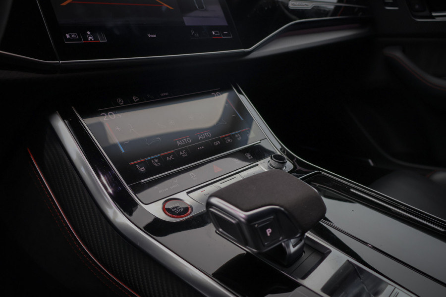 Audi RSQ8 RS Q8 quattro | RS DYNAMIC PACK 305KM/H | KERAMISCH | B&O 3D | 4W-BESTURING | PANORAMADAK | STOELKOELING/VERWARMING/MASSAGE | 23 RSQ8